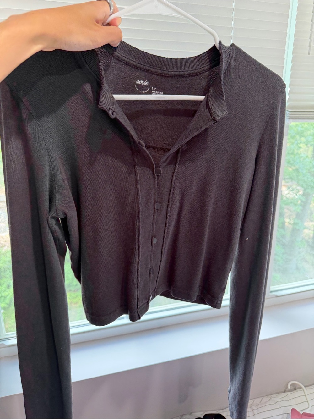 aerie gray Button-Front Cropped Long Sleeve Shirt